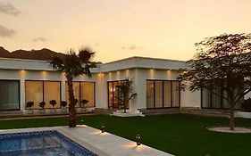 Quiet House Villa